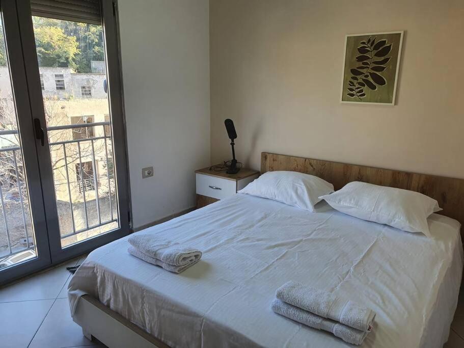 Bright Guest 15 Min By Bus To Center Appartamento *